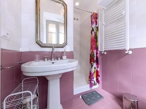 B&B 95 Spezie 2*, Rome Italy